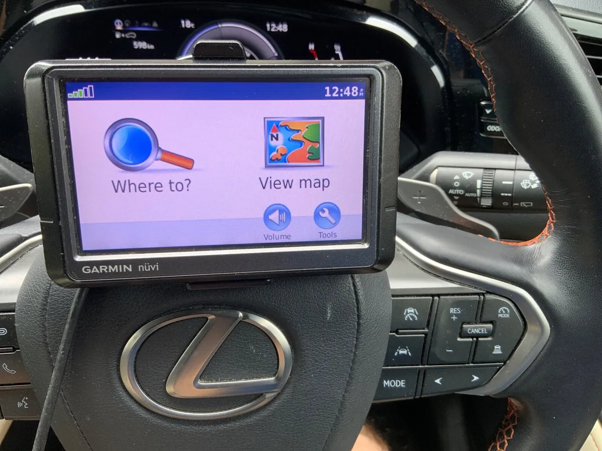 Car / Truck Sat Nav - Image 4
