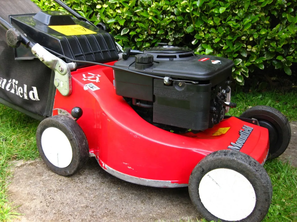 Mountfield Mirage / Briggs & Stratton Petrol Mower - Image 3