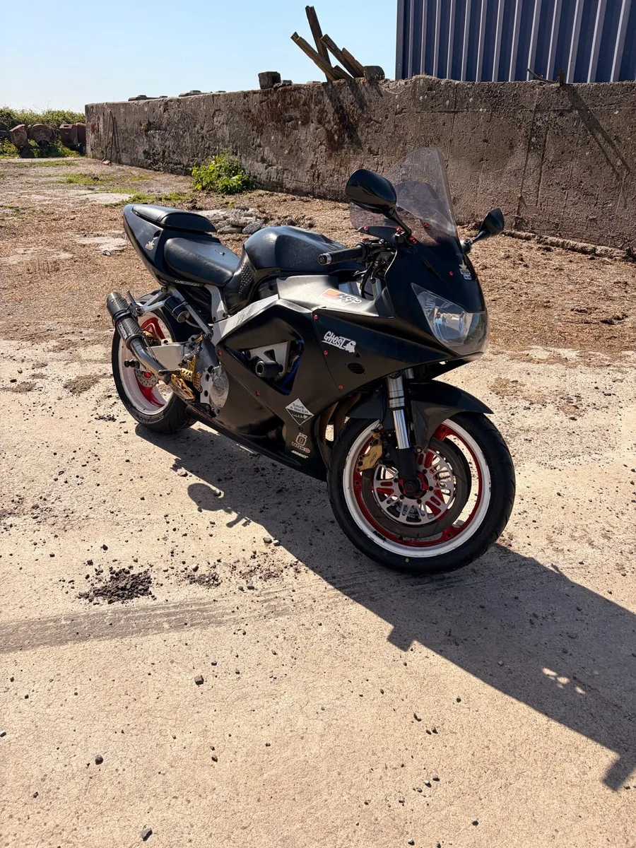 Honda CBR 929 fire blade - Image 1