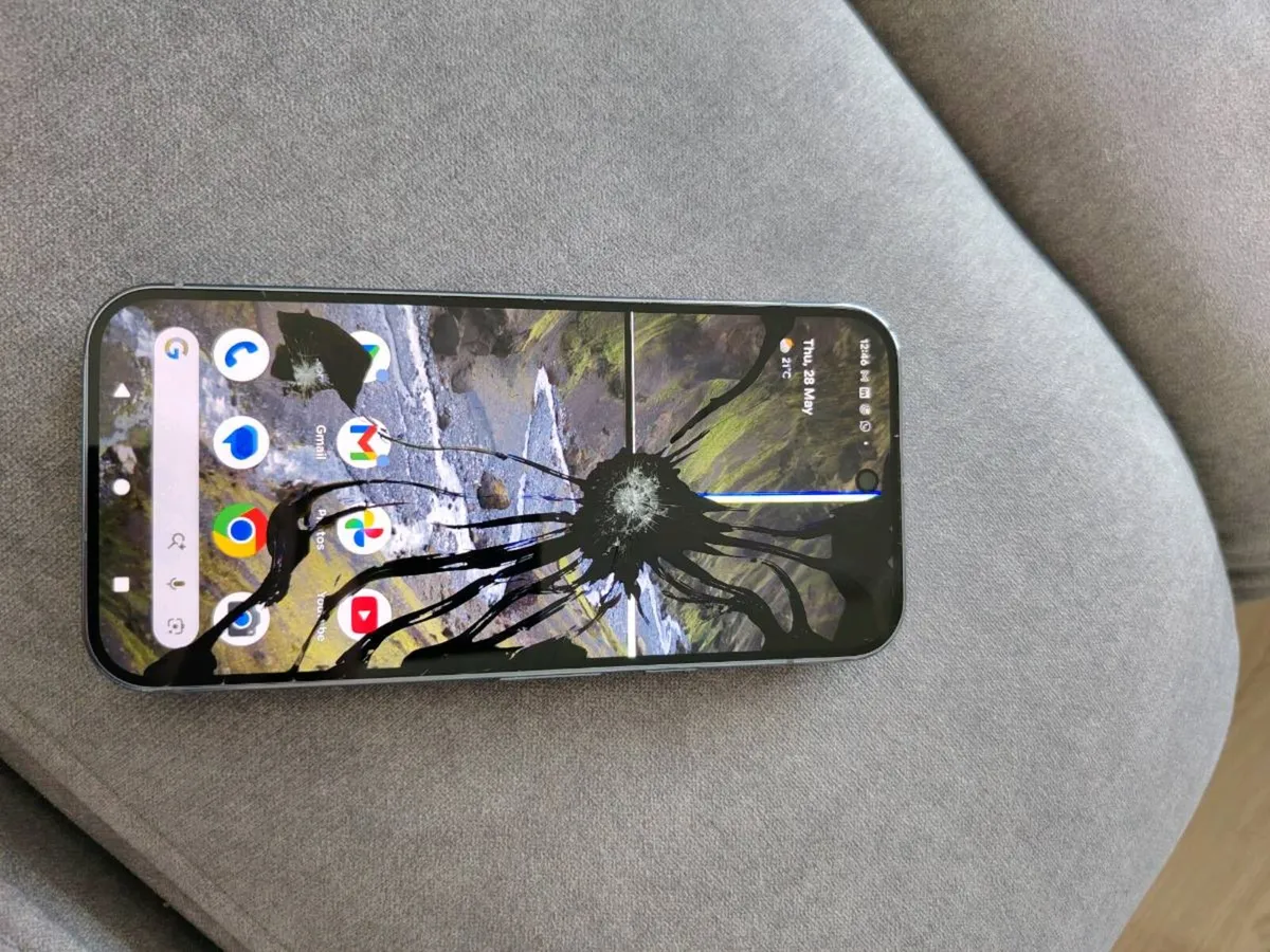 Google Pixel 10 Pro Screen to Replace - Image 1