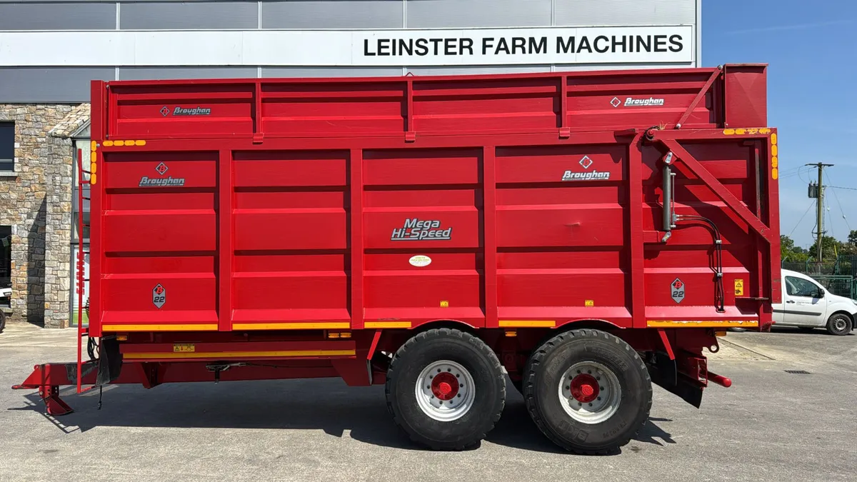 Broughan 22ft trailer - Image 1