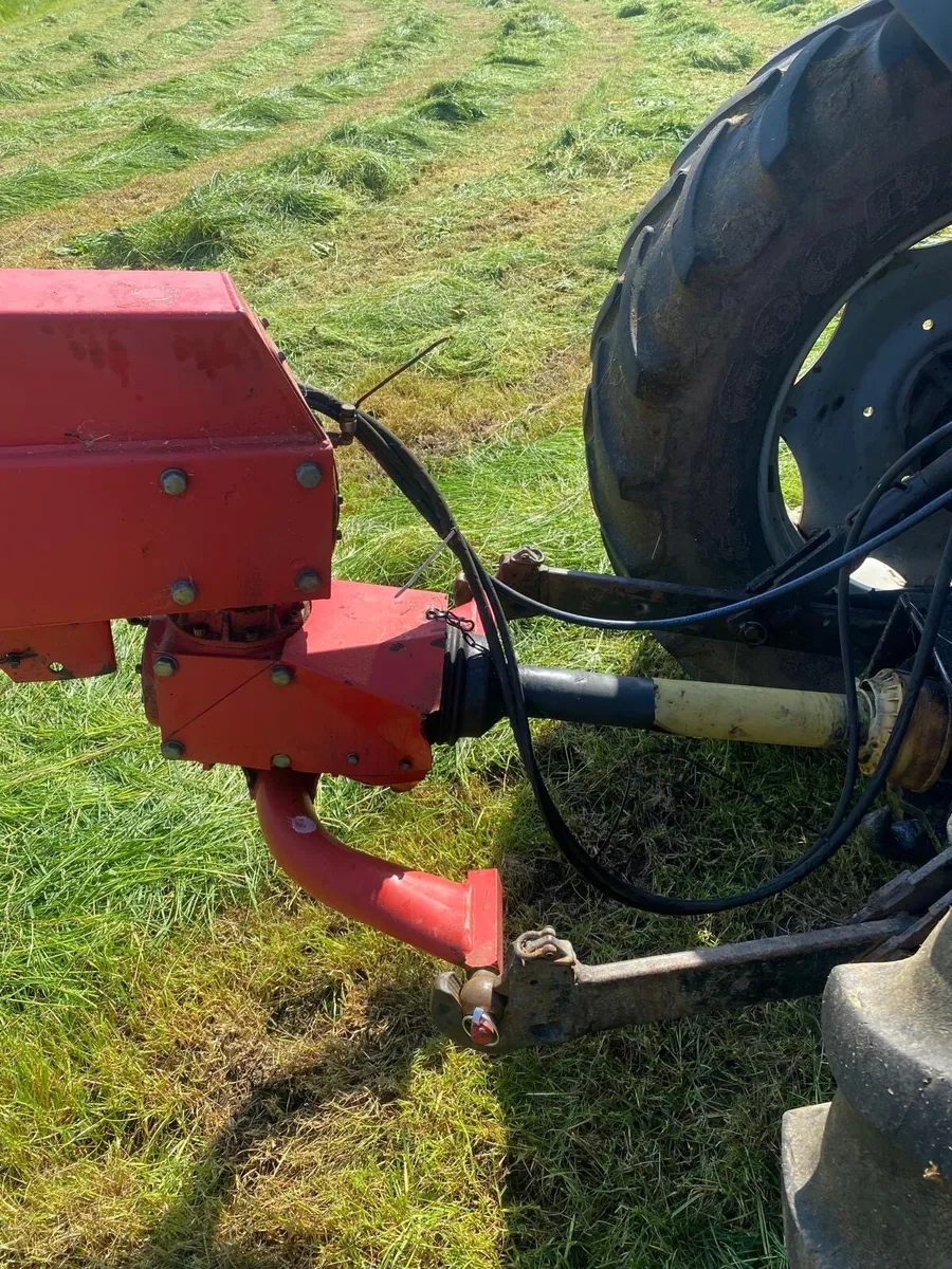 Conditioner mower - 9ft Taarup 4028 - Image 2