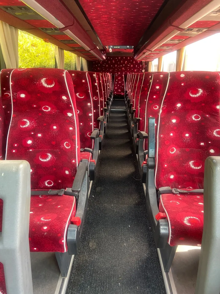 BUS - Image 3