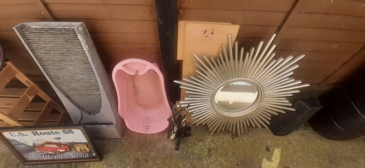 FREE Household / Garden / Decorative Items - Image 1