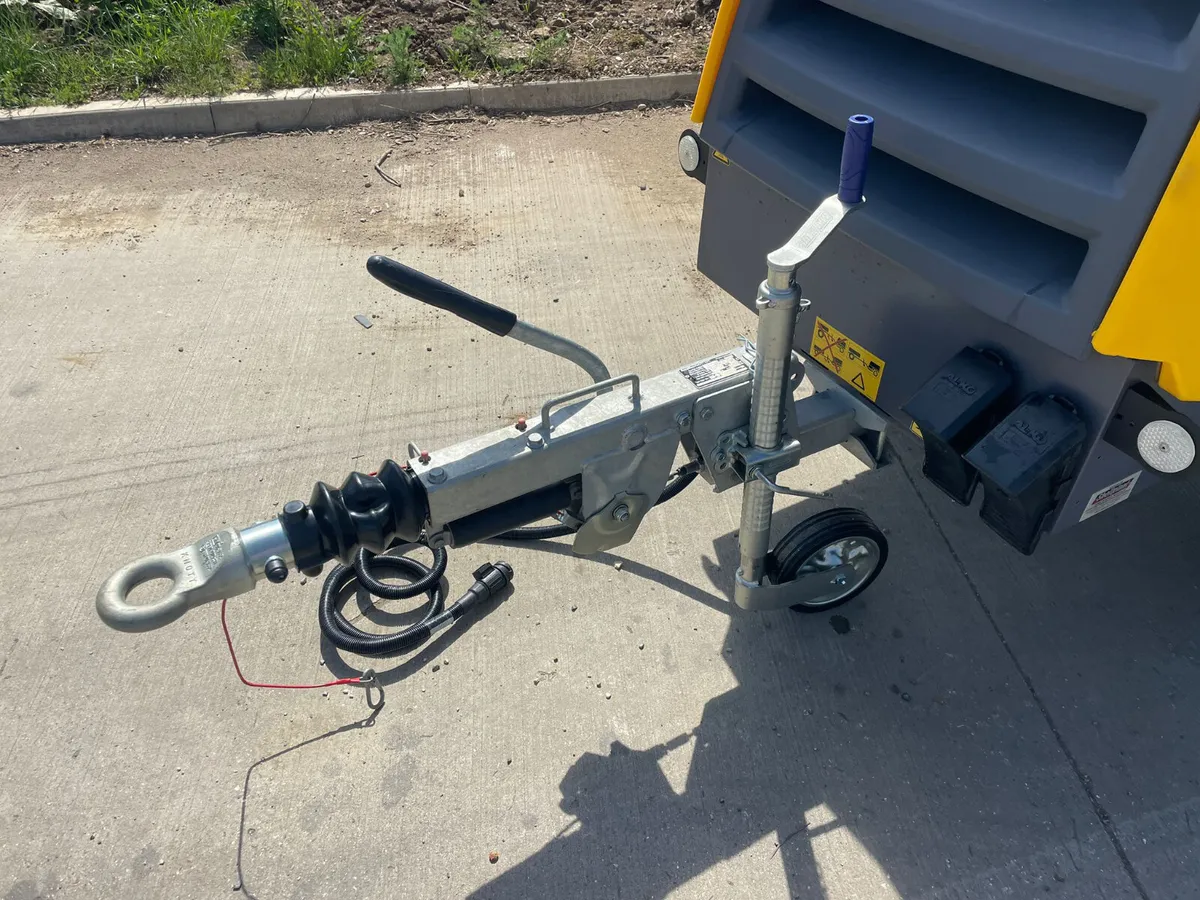 2025 Atlas Copco Single Tool Compressor - Image 4