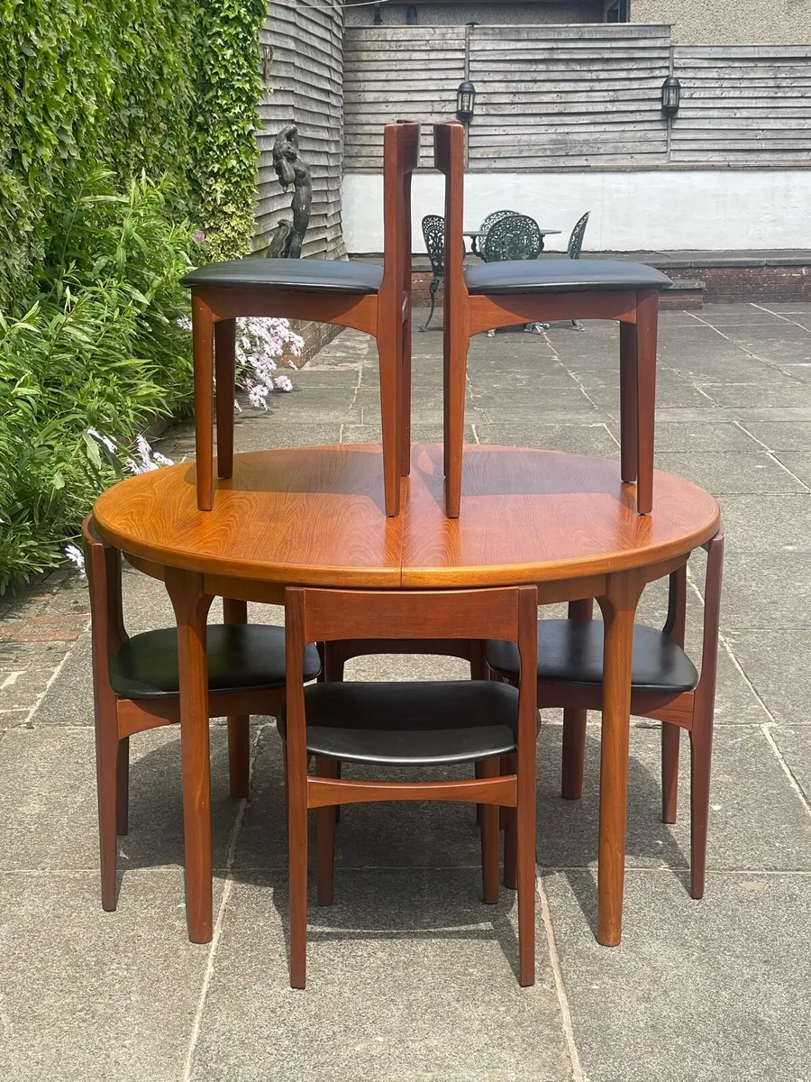 Mid century dining - Image 1