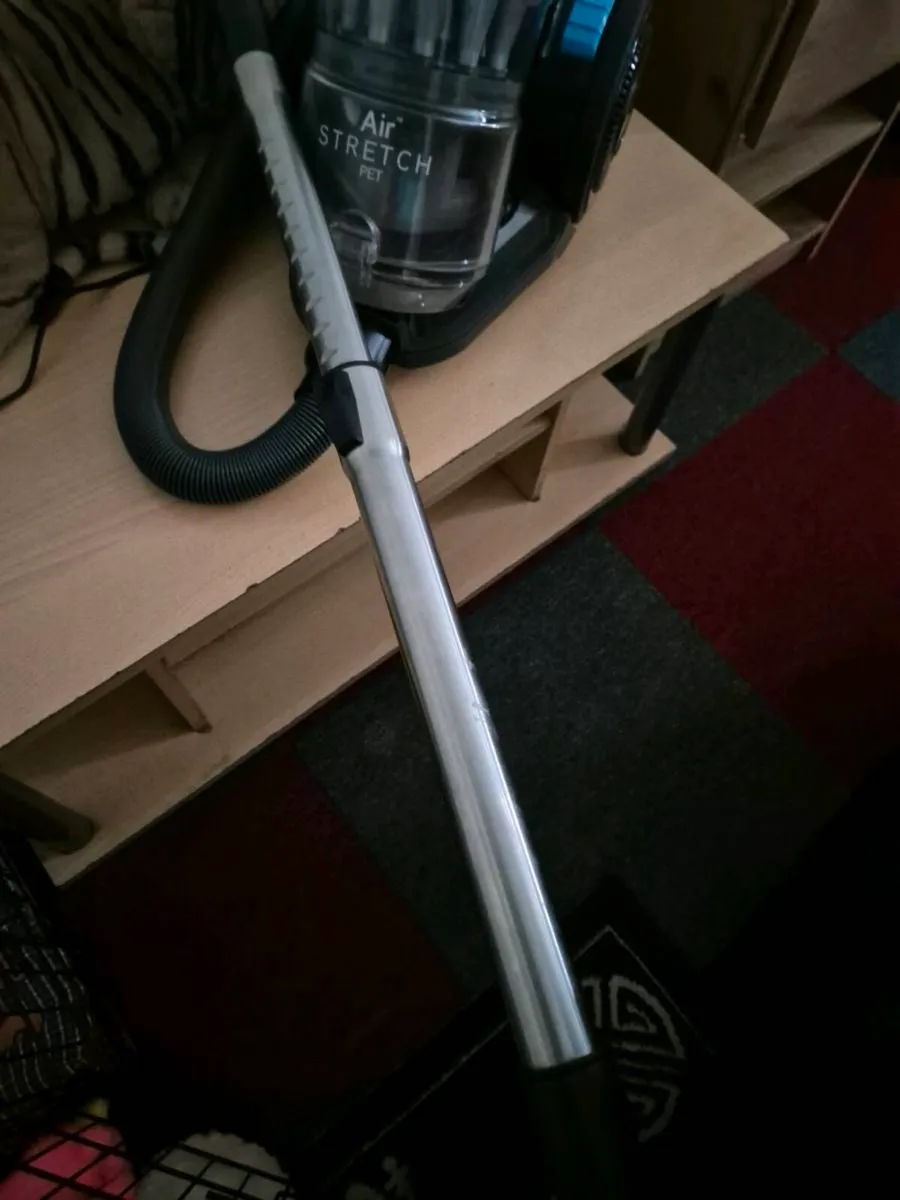 VAX AIR STRETCH HOOVER - Image 2