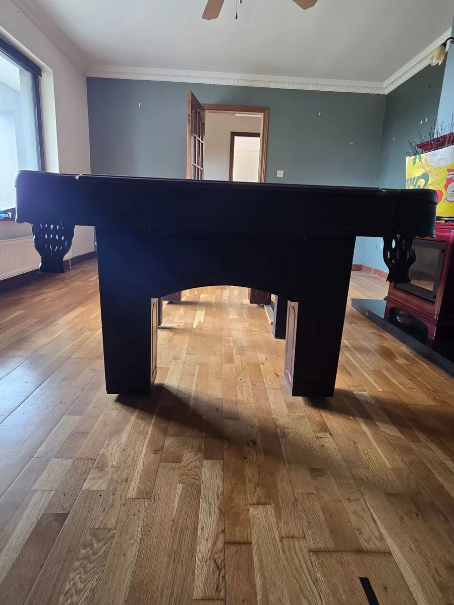 Pool table - Image 2