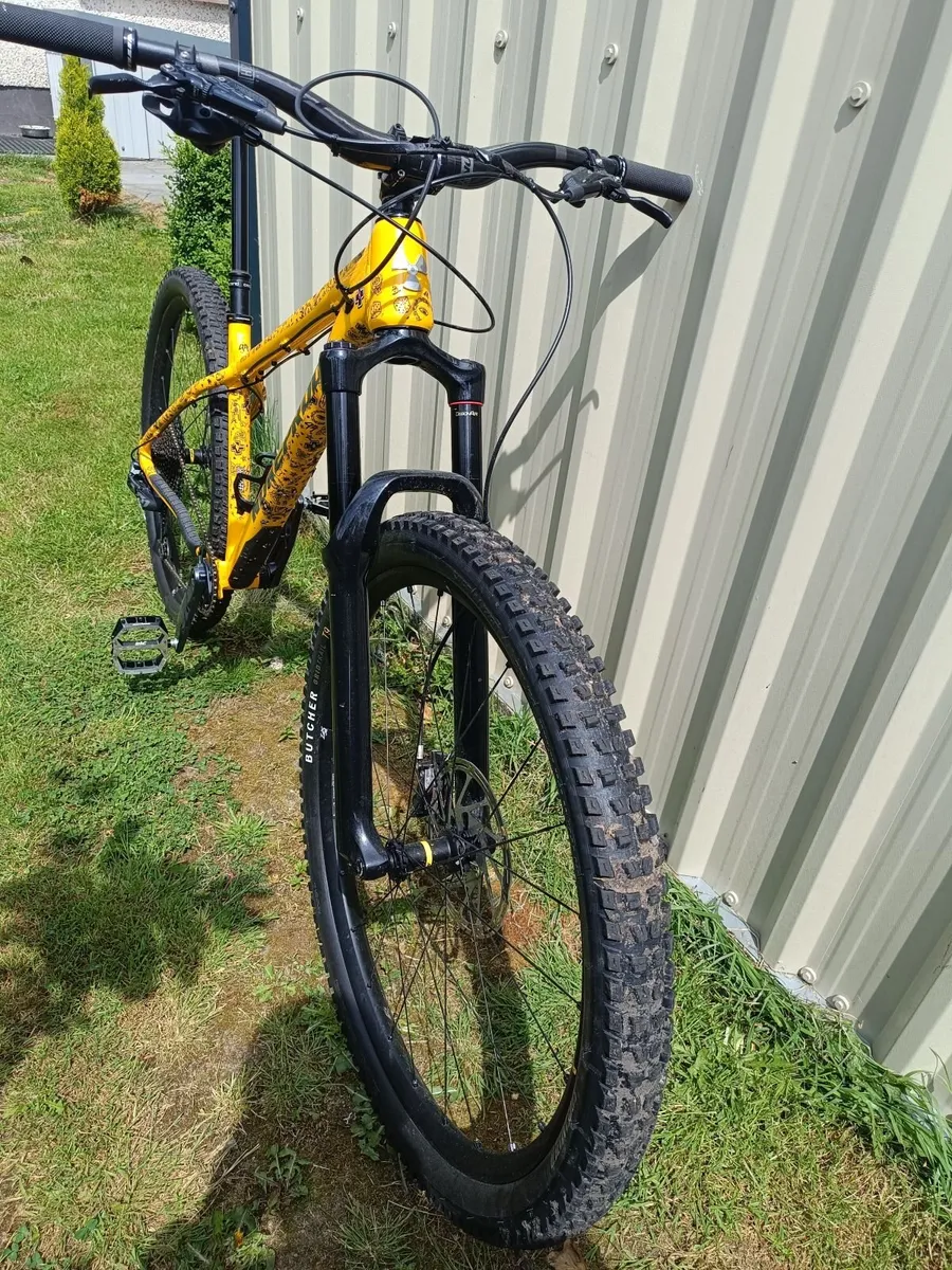 Nuke proof scout size large 29er - Image 1