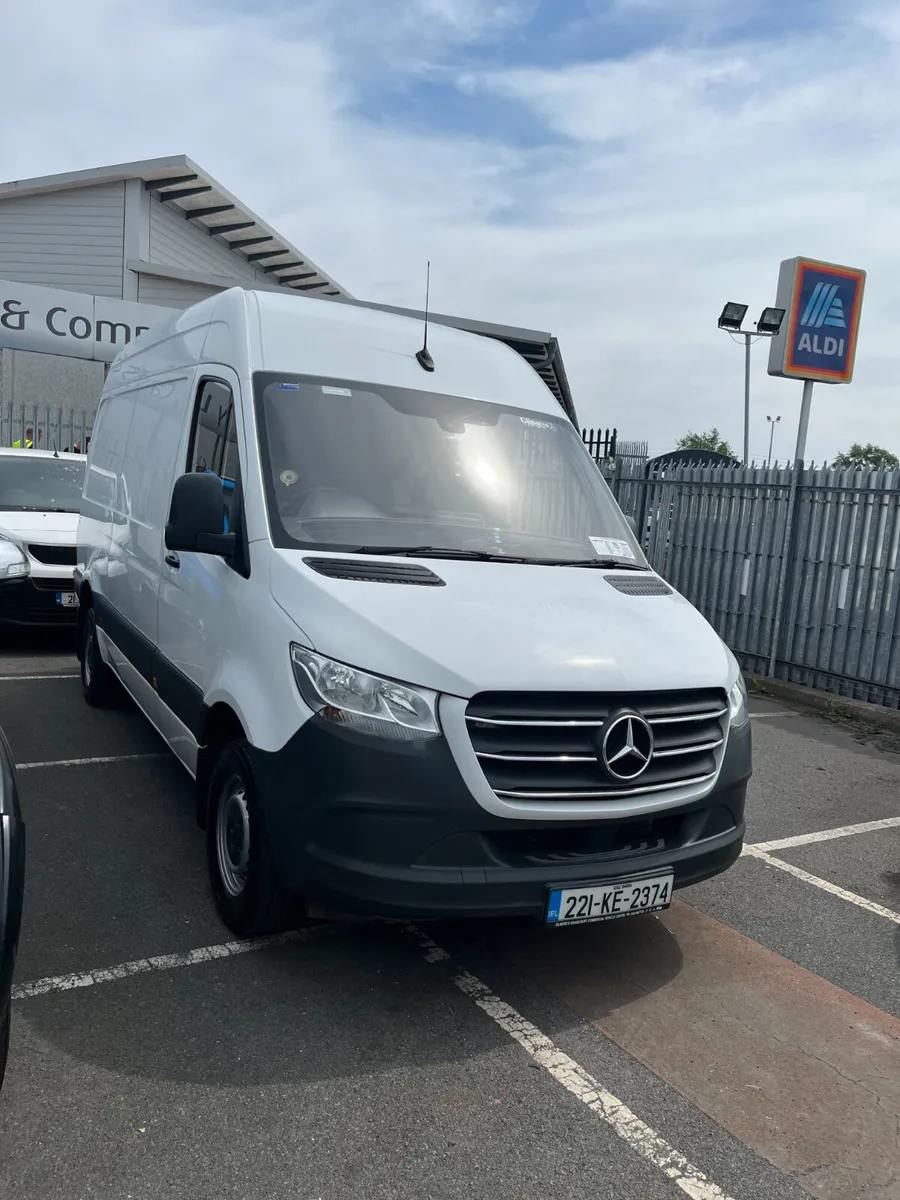 Mercedes-Benz Sprinter 317 Cdi  2022 - Image 3