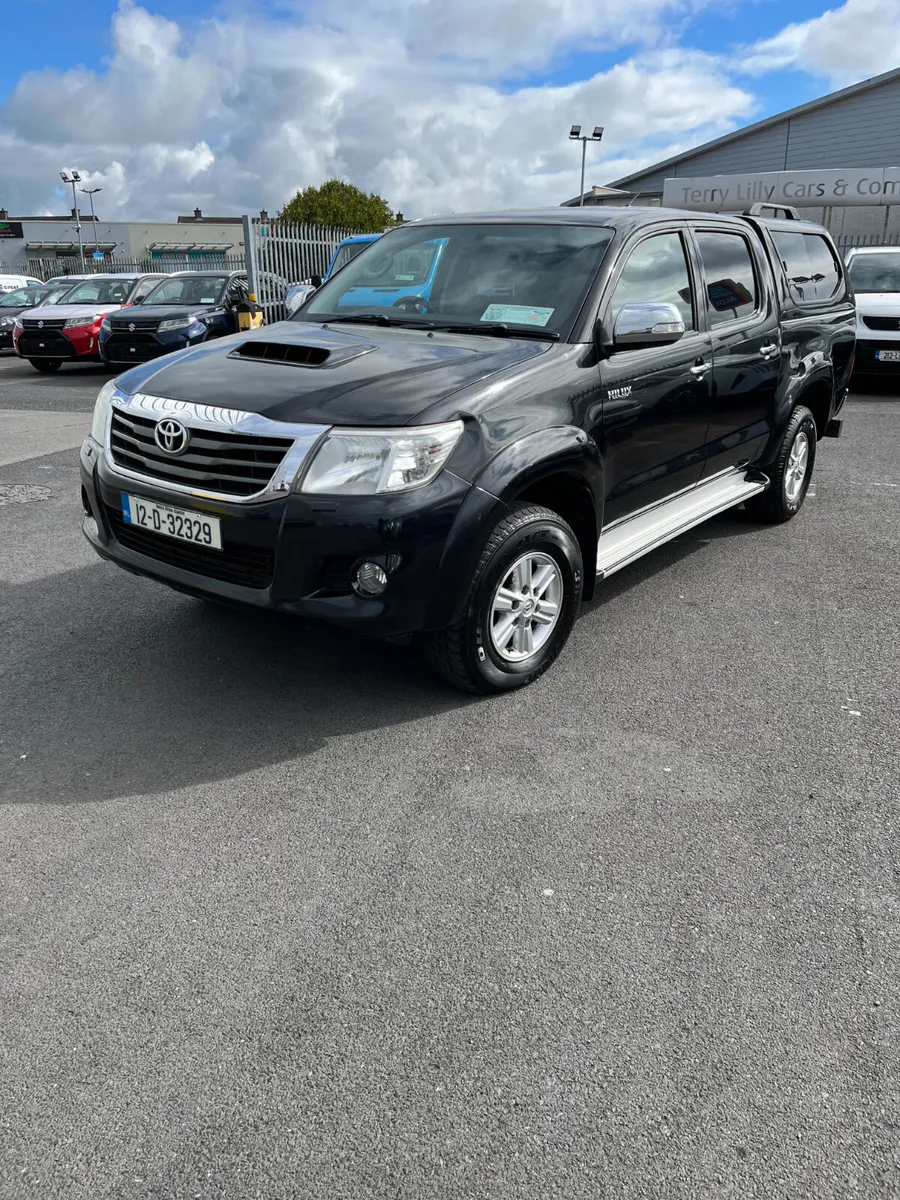 Toyota Hilux 4x4 2012 - Image 2