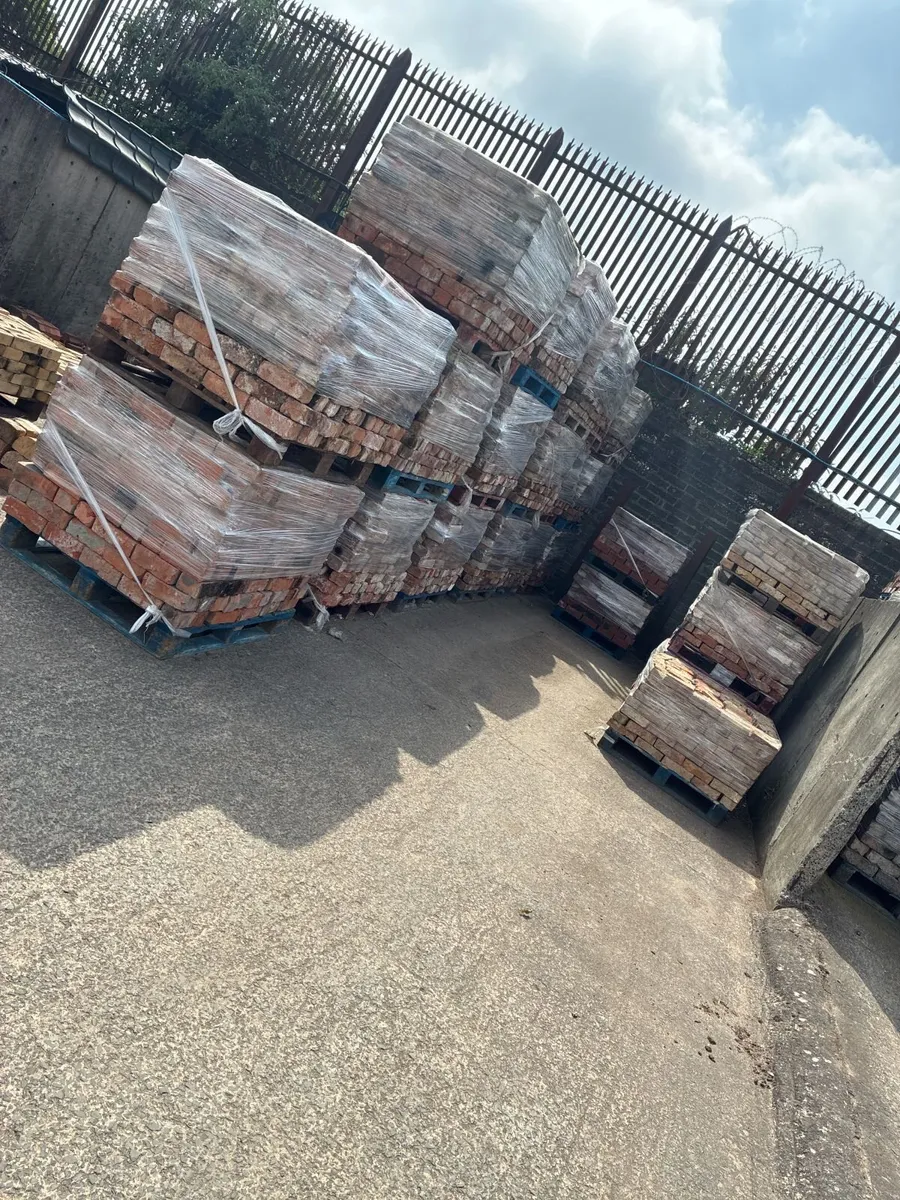 Belfast Bricks - Image 3