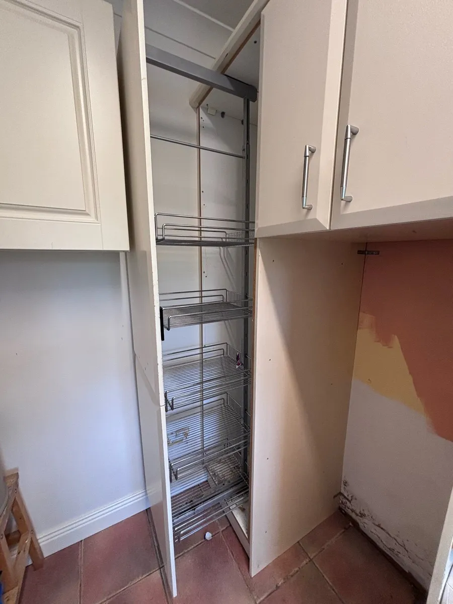 Kitchen utility - Image 1