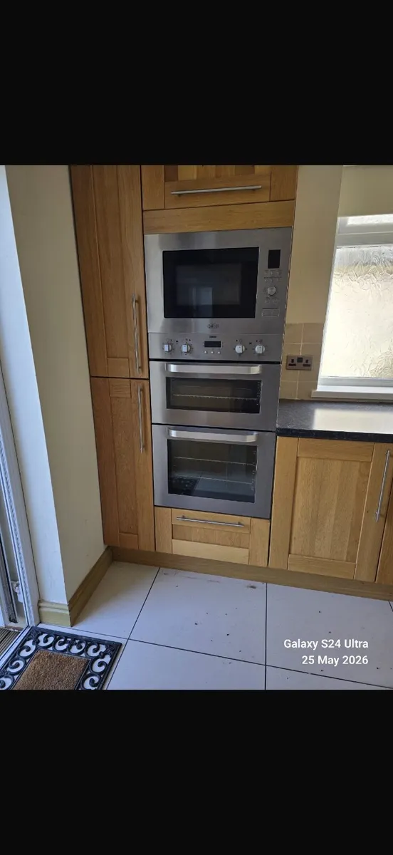 Oven and microwave