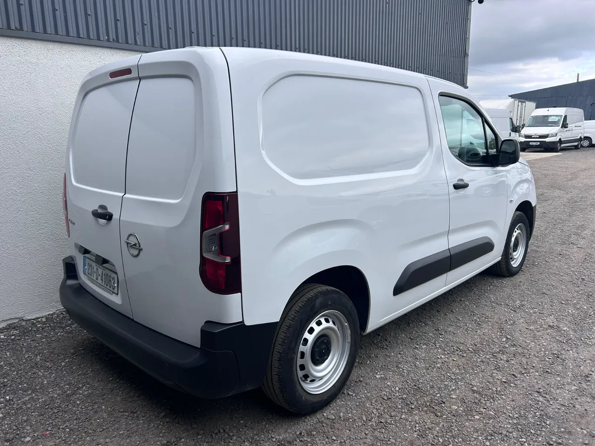 2023 Opel Combo ‘Only 68kms - Image 4