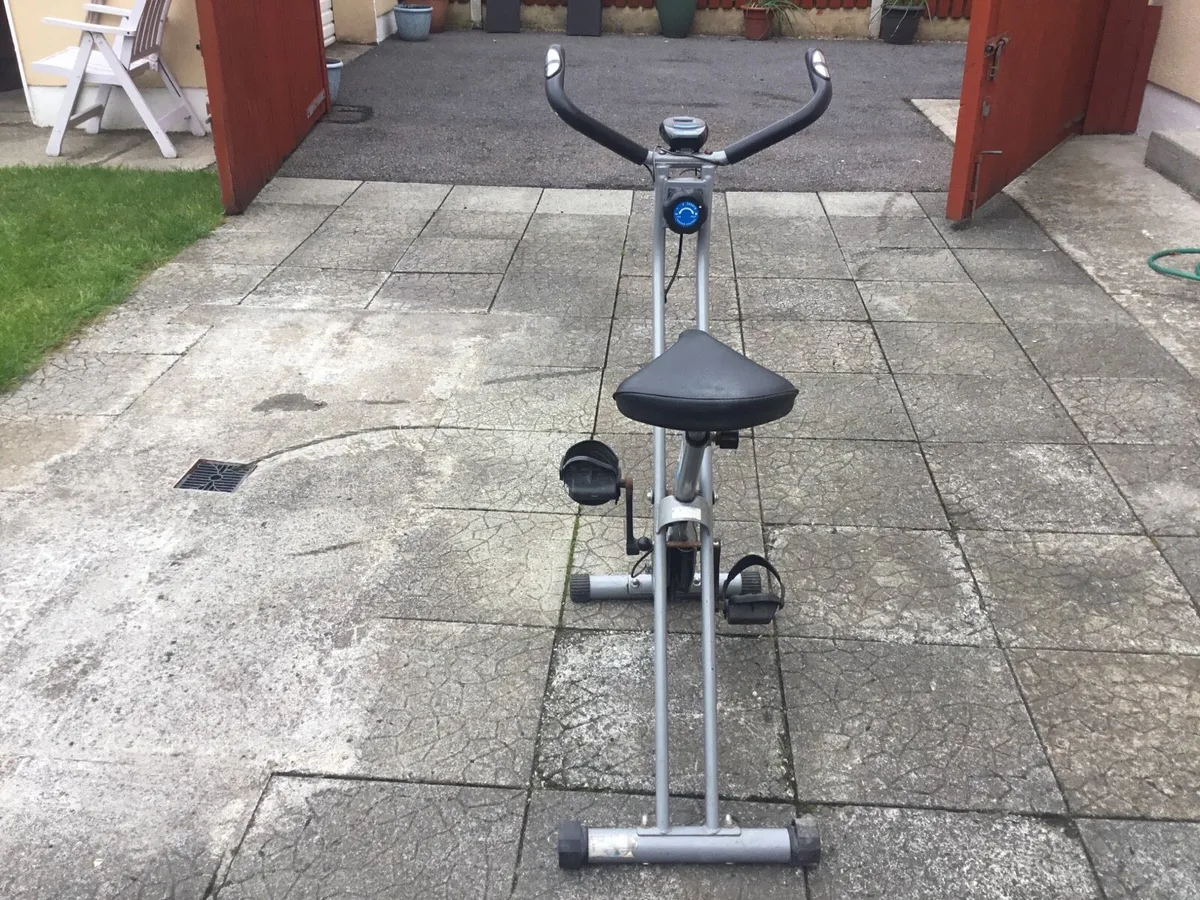 Exercise bike - Image 4