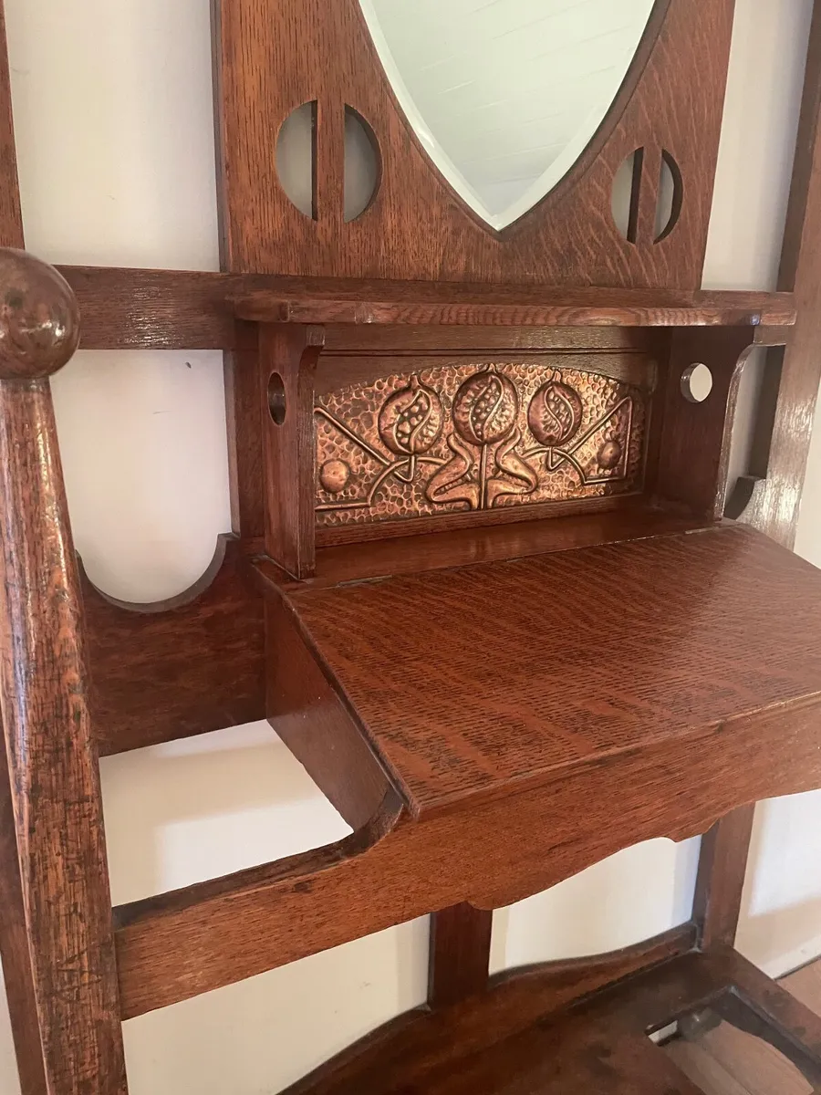 Hallstand - Image 4