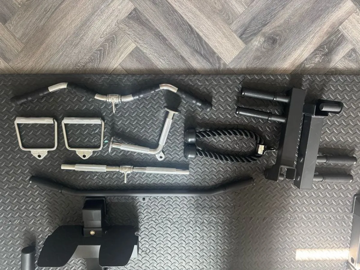 Multi-Gym Crossover with Smith Bar & Bench - Image 4