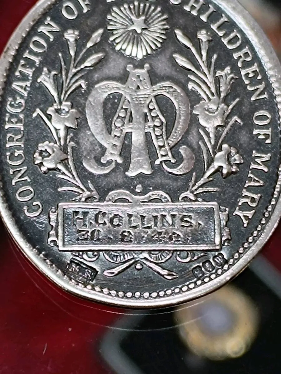 Congregation of Children of Mary Medal 1940 - Image 2