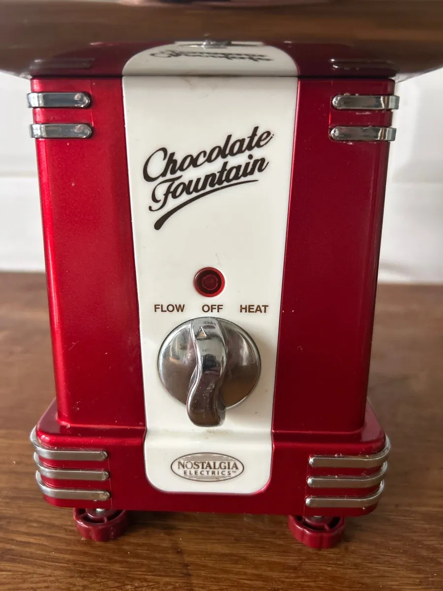 Chocolate fountain - Image 2