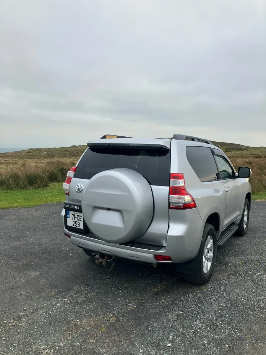 Toyota Landcruiser - Image 4