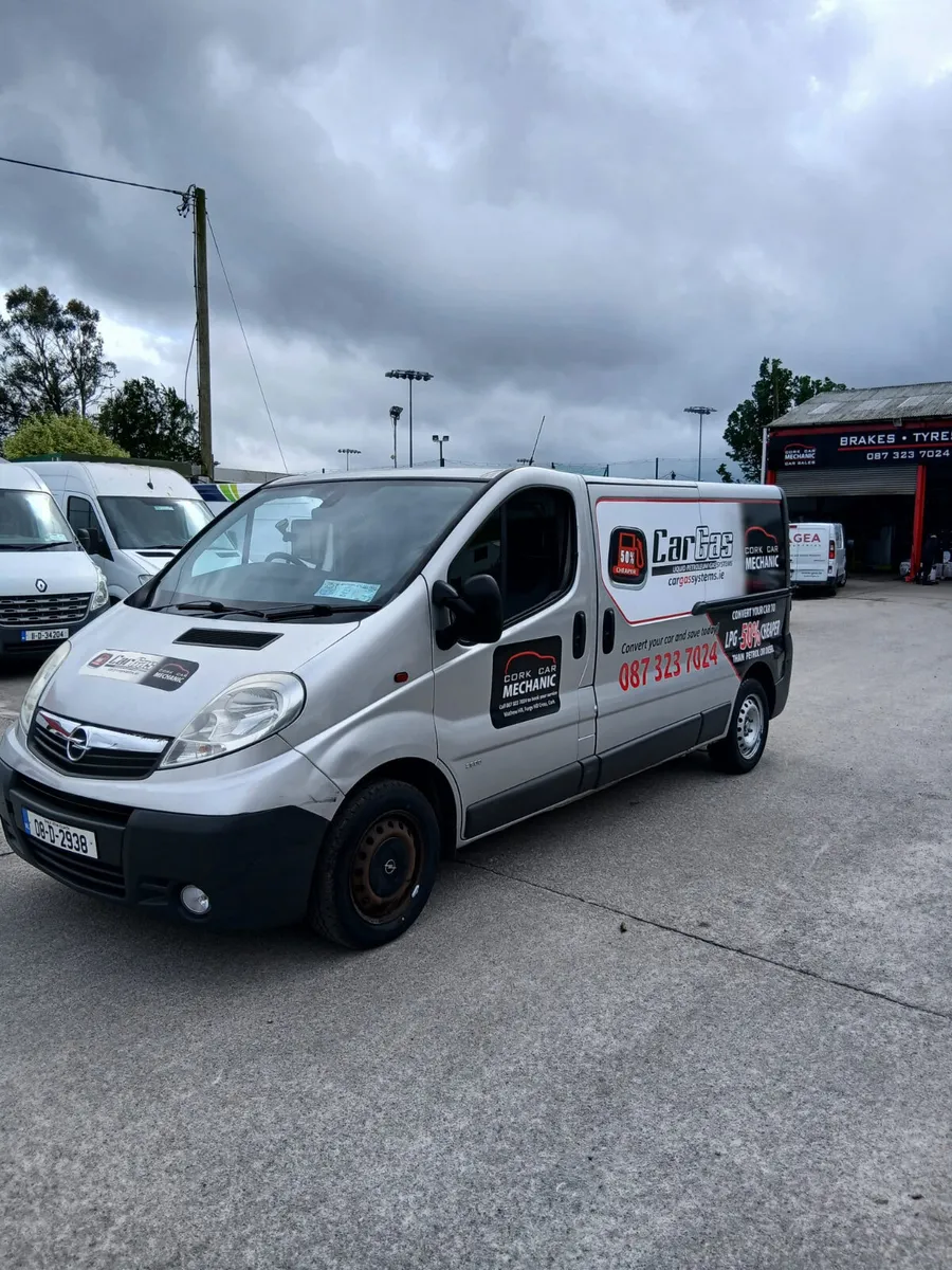 Opel Vivaro 2008 - Image 1