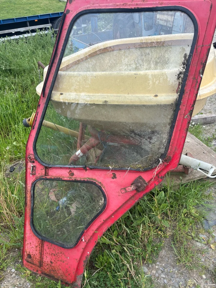 Right hand door for Massey 188 - Image 1