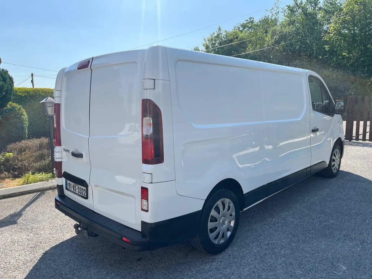 Renault Trafic LWB - 120BHP - Low mileage - Image 4