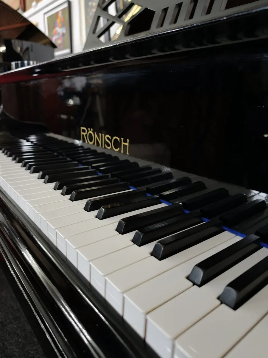 Ronisch Grand Piano | Polished Black - Image 1