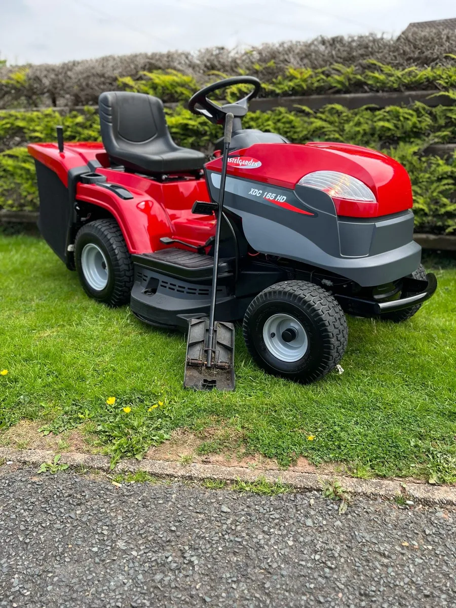 2024 Castlegarden 20HP Ride on lawnmower - Image 4