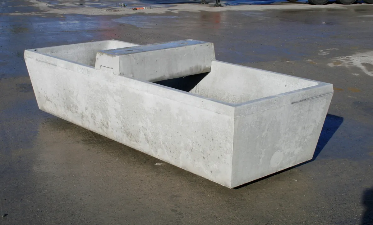Spillane 75 Gallon Top Fill Concrete Water Trough