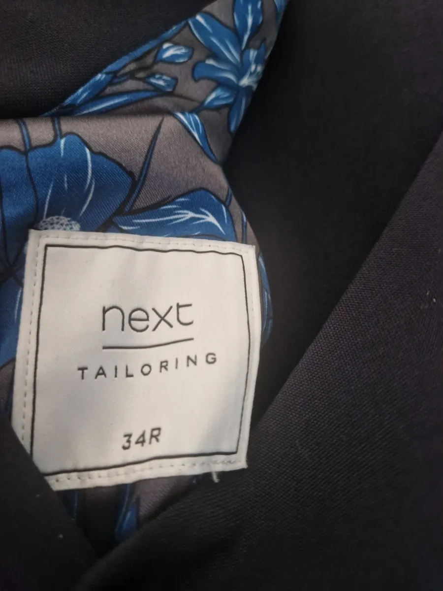 Young mans suit - Image 4