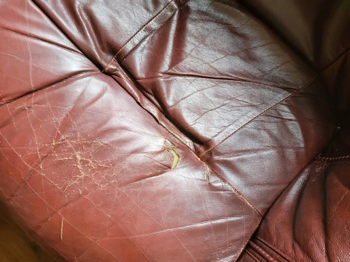3 seater couch - Image 3