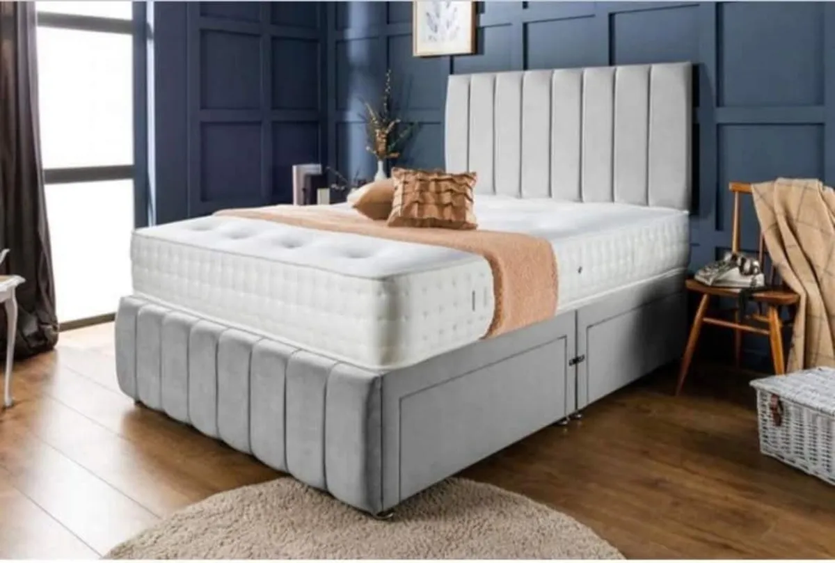 Double & King Size Chesterfield Beds With Storage - Image 4