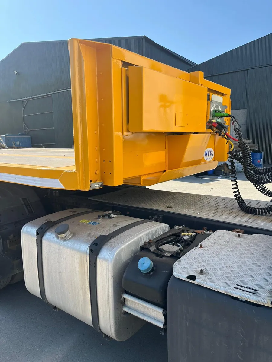 Stepframe Trailer - Image 2