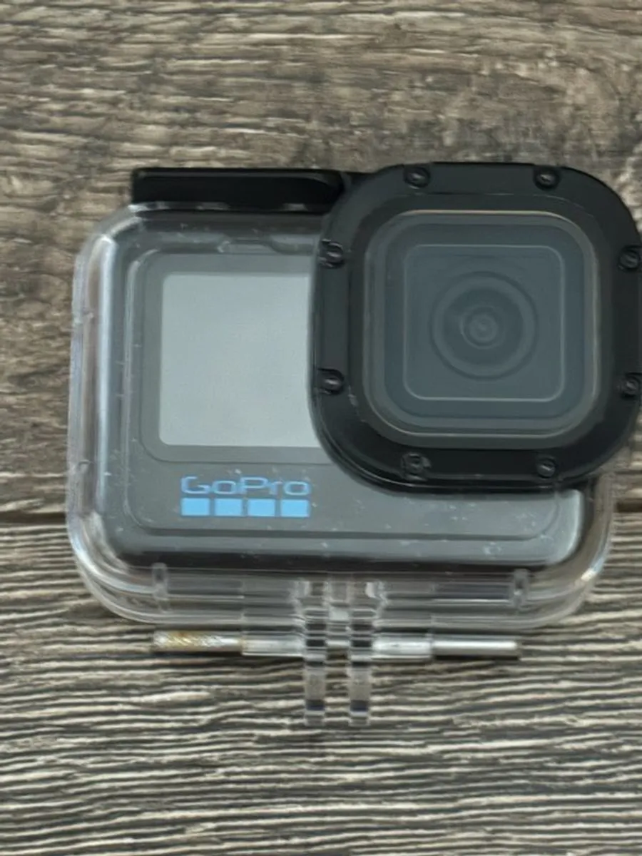 GoPro Hero 12 Bundle - Image 2