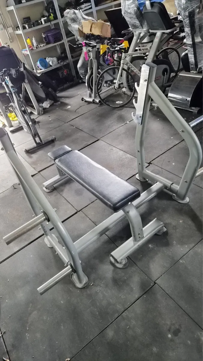 rack and bench set - Image 3