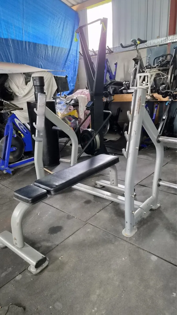 rack and bench set - Image 4