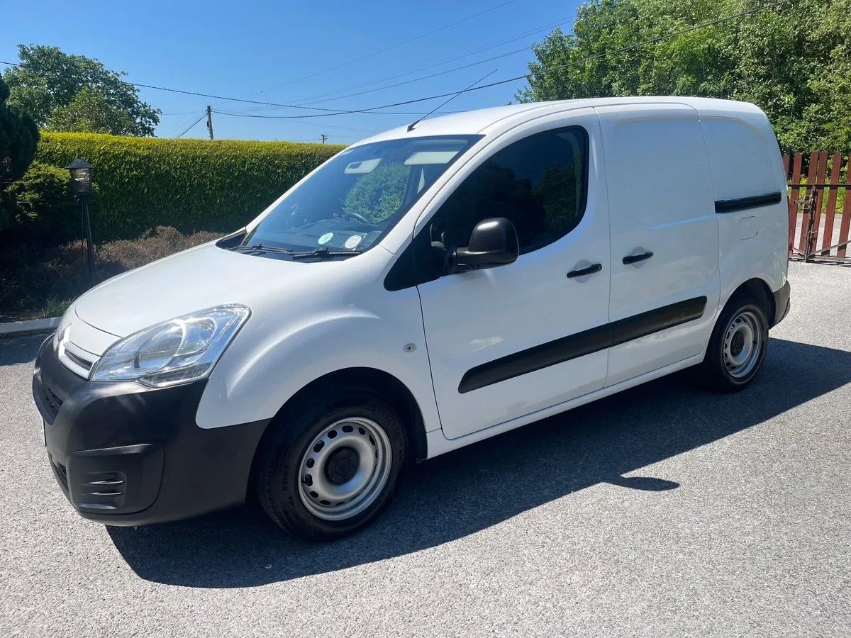 Citroen Berlingo 3 seater - only 70k kilometres - Image 3
