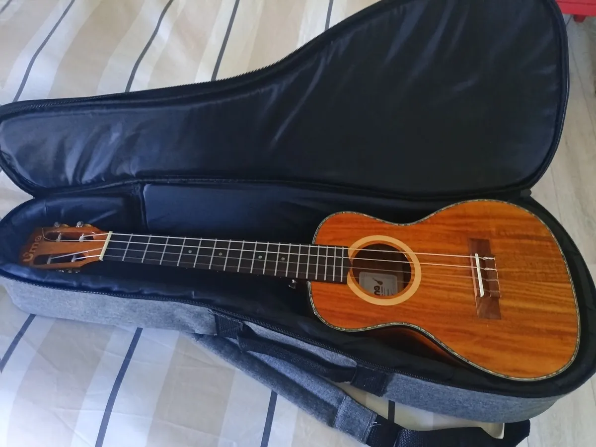 Uma Tenor Ukulele Left or Right Hand - Image 3
