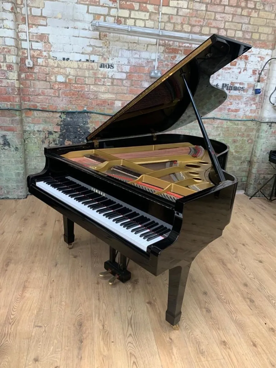 Yamaha G1 Grand piano | c.1975 | Black - Image 3