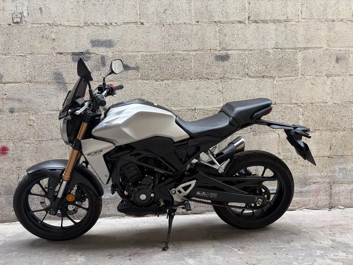 Honda CBF 3001534 - Image 1