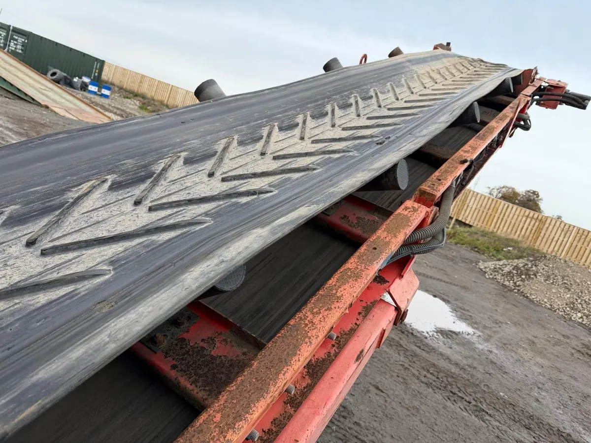 2014' Terex Finlay 883 with steel apron feed - Image 3