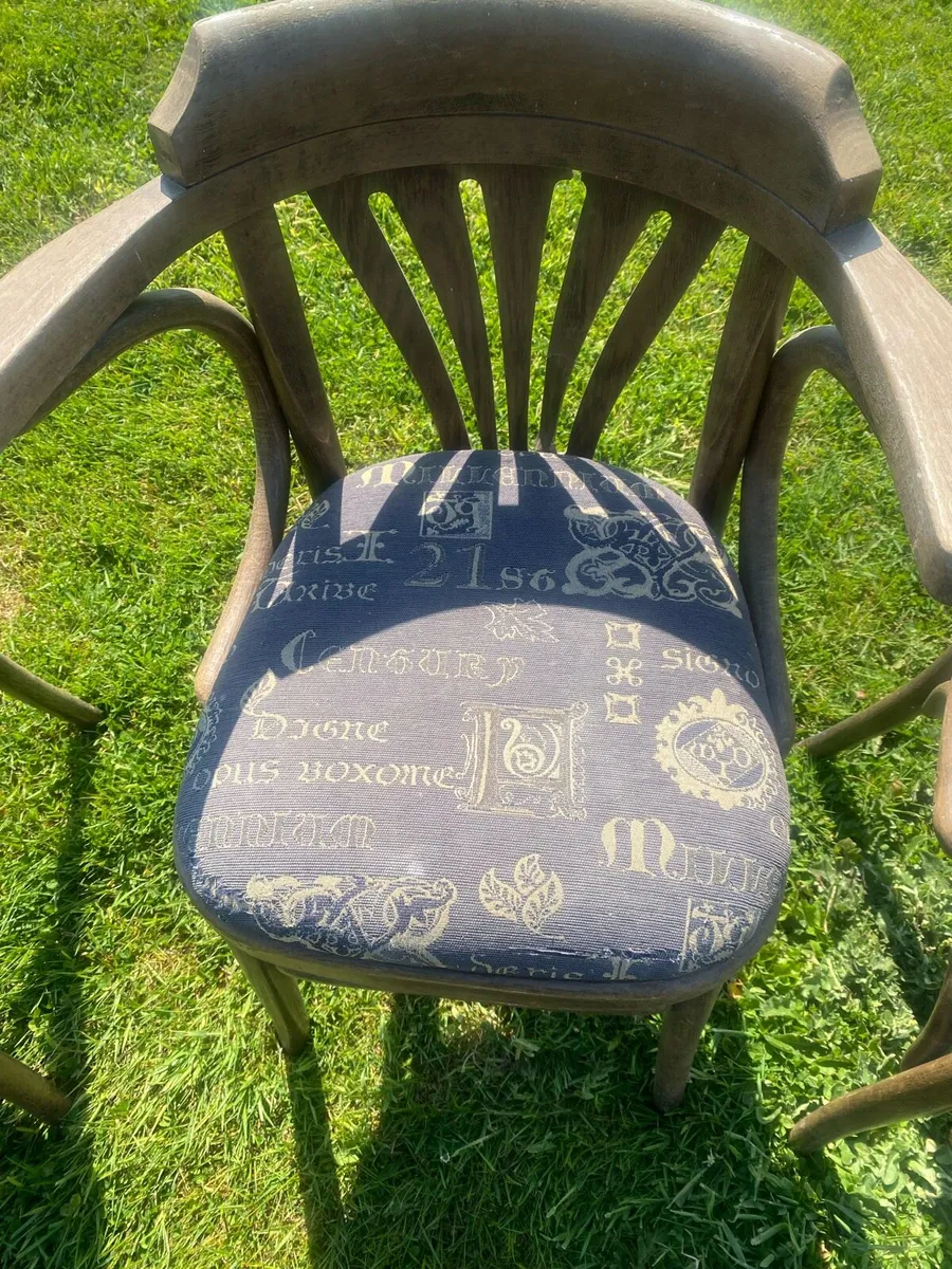 Chairs - Image 3