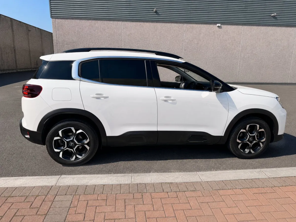 2023 Citroen C5 Aircross Commercial - Image 4