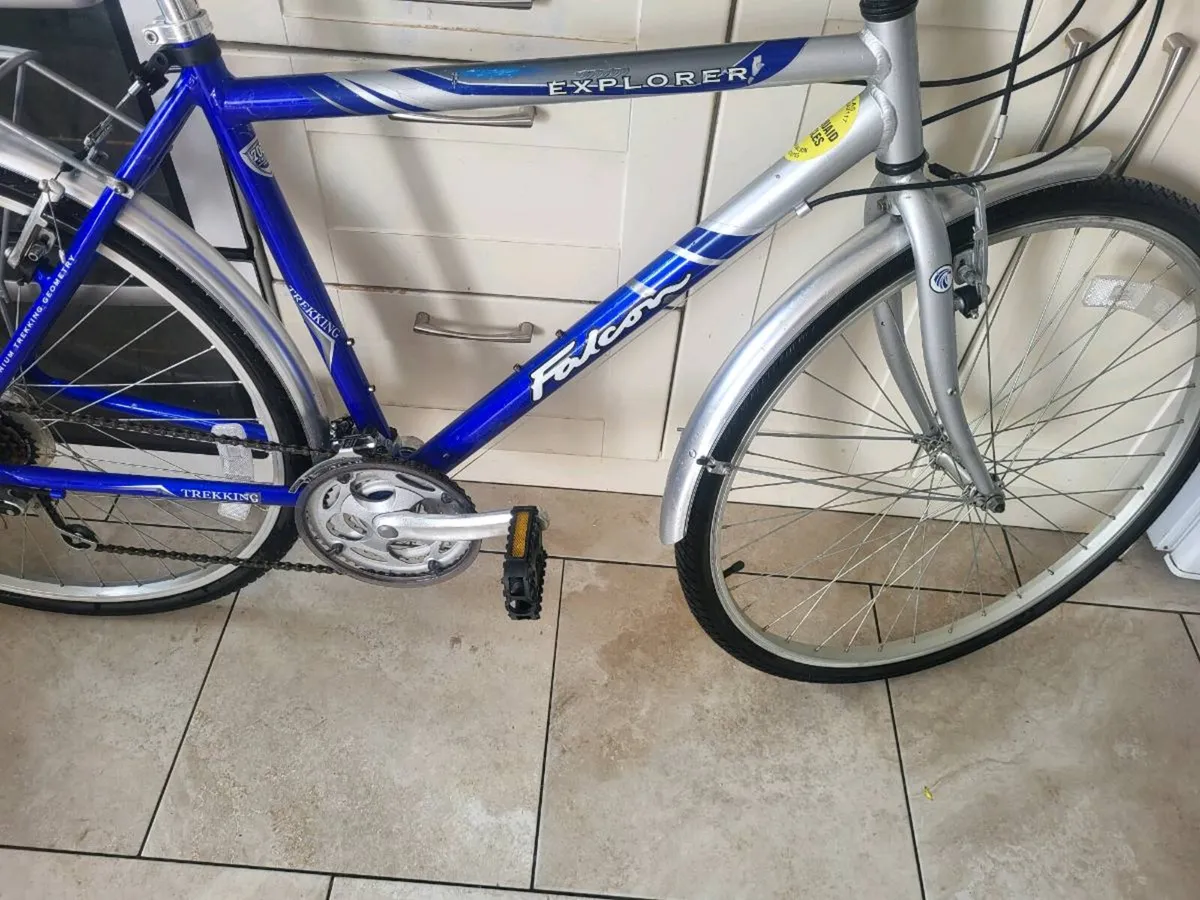 Mans bike (LIKE NEW) - Image 4