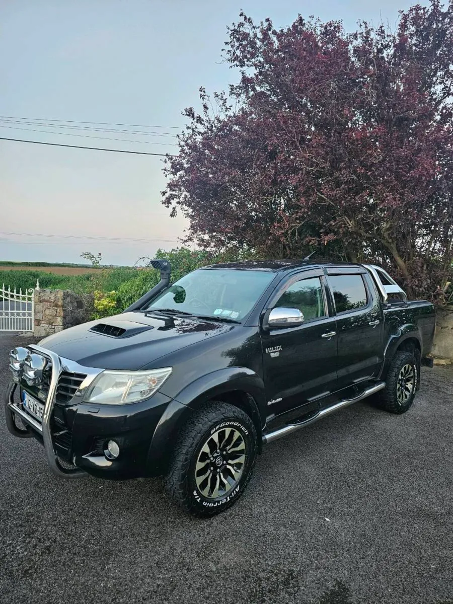 Toyota Hilux,Invincible,Automatic, New Doe - Image 3