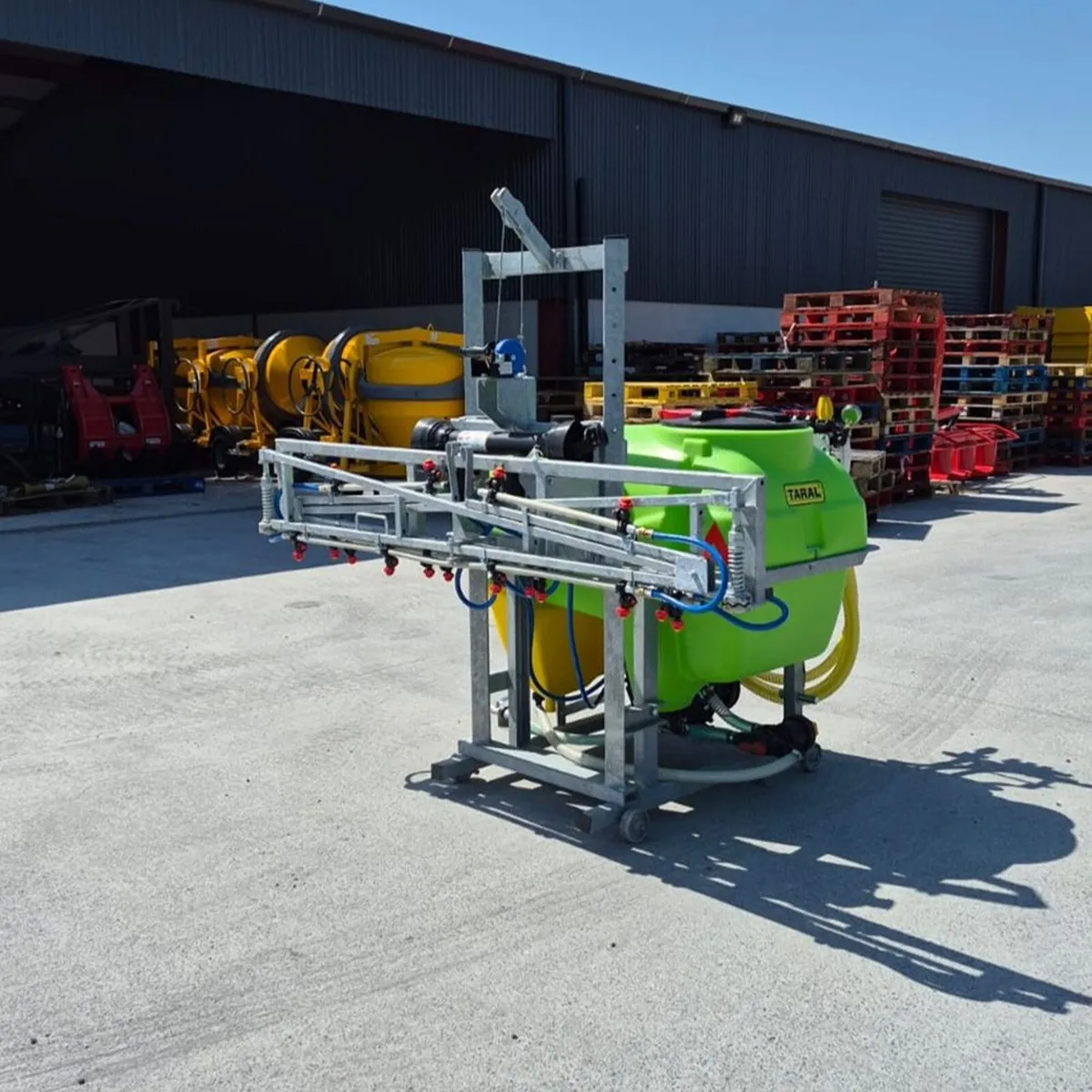 400L Taral Sprayers, 8m Galvanised Booms - Image 3