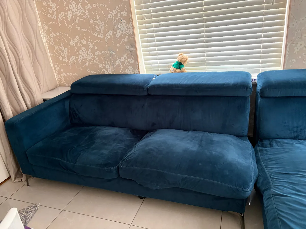 SOFA FREE TO COLLECT 0860579745 - Image 2