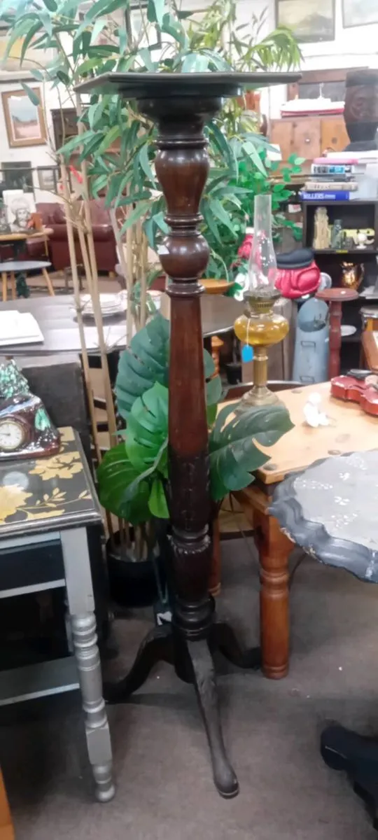 Georgian Mahogany Torchier - Image 1